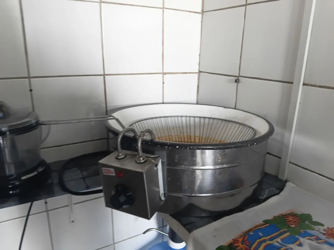 Vendo fritadeira de pastéis 
