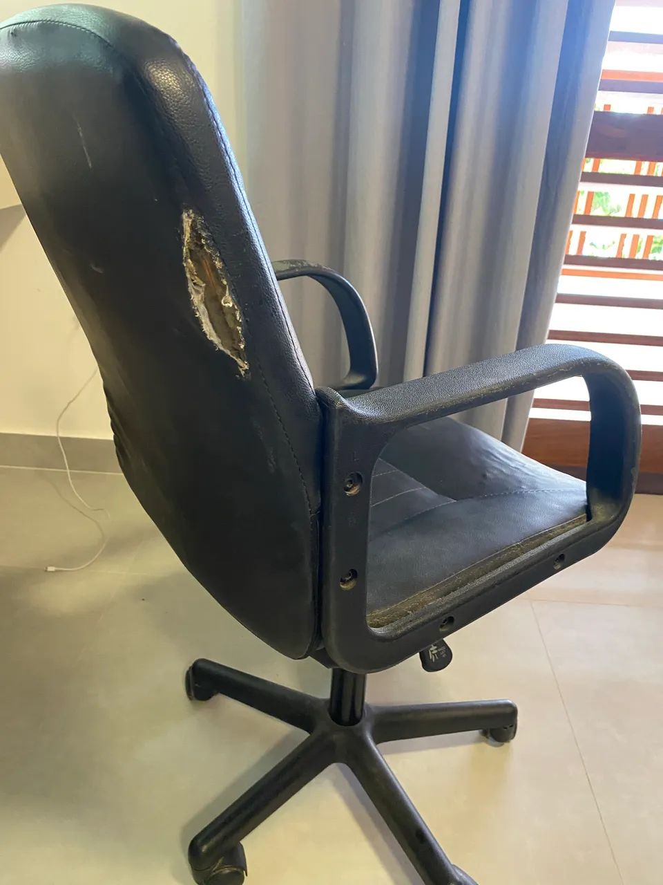 Cadeira escritório  - Foto 4