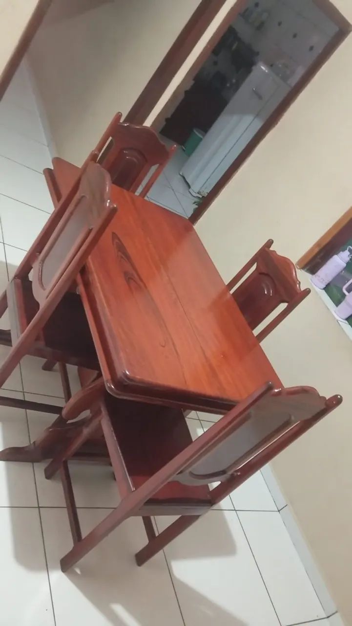 Nessa com 4 cadeiras  - Foto 2