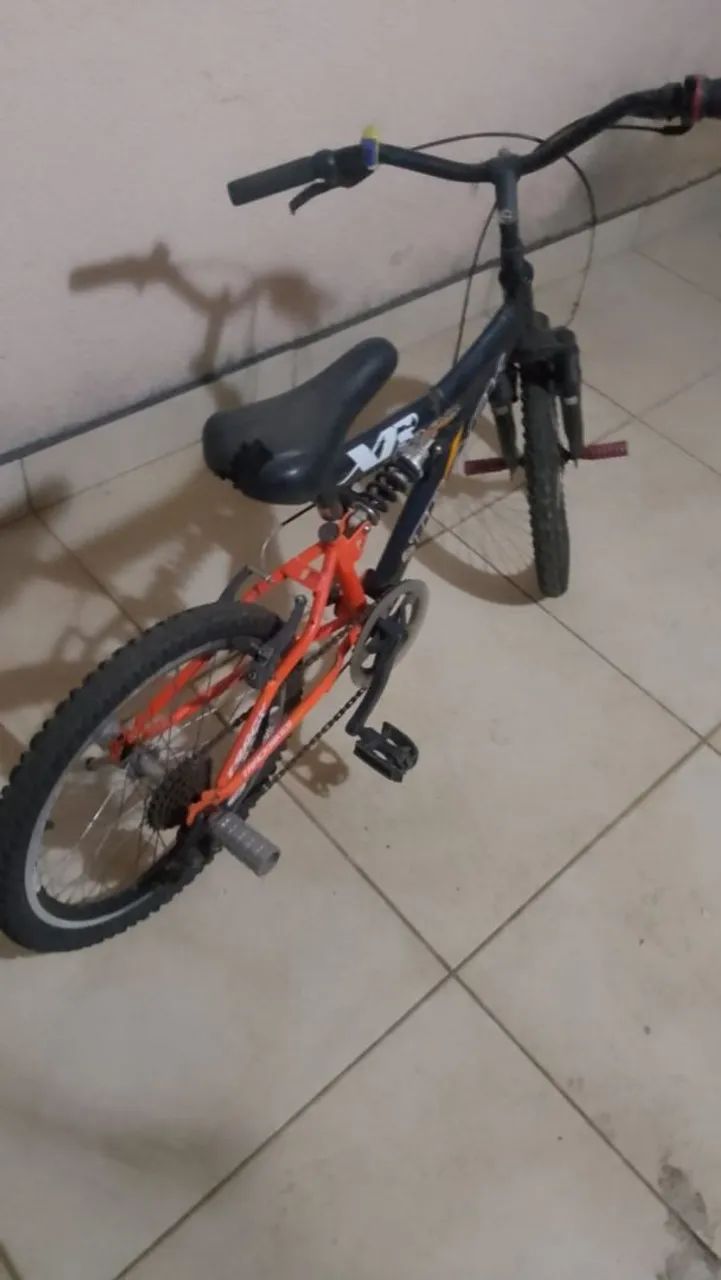 Bike aro 20 com amortecedor e marcha  - Foto 3