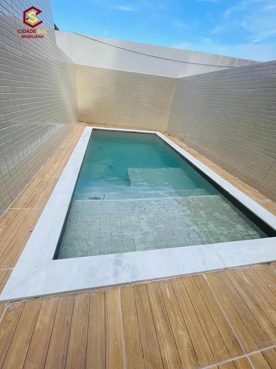Apartamento com 2 dormitórios à venda, 53m² por R$ 230.000,00 - Camboinha