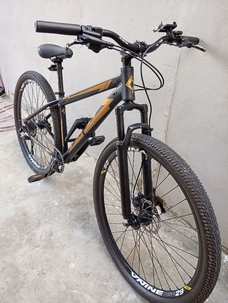 Bicicleta esportiva 