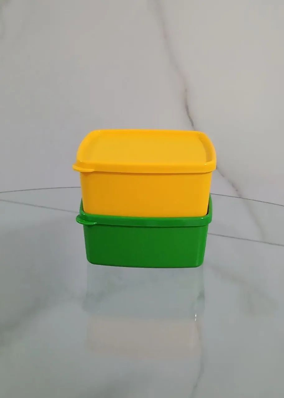 Tupperware 