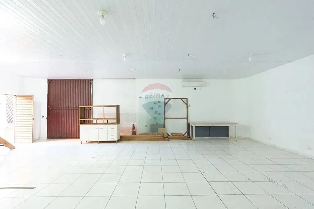 Salão Versátil em Umuarama: Oportunidade Única! - Foto 12