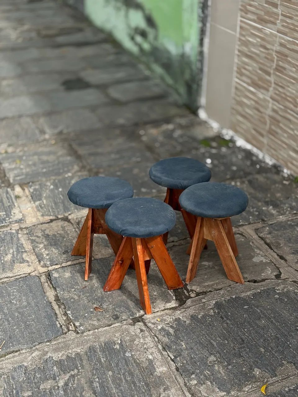 Banco de Madeira 30cm Alcochoado