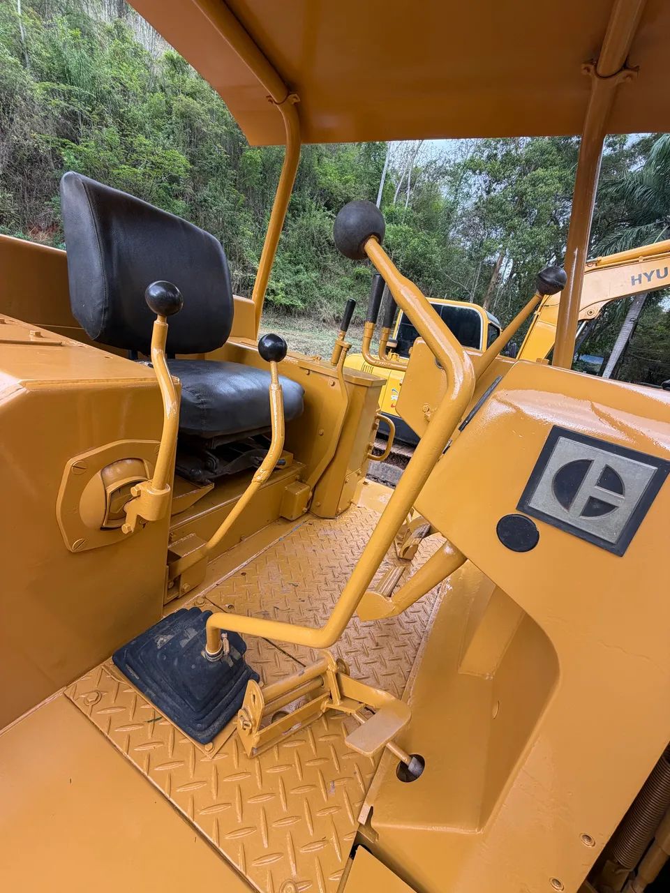 TRATOR D6D  - Foto 5