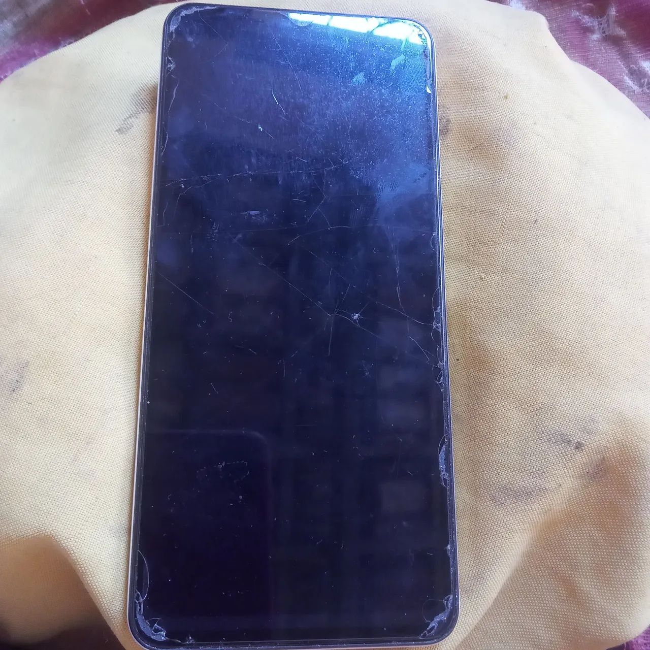 Celular Samsung a 12 com Defeito