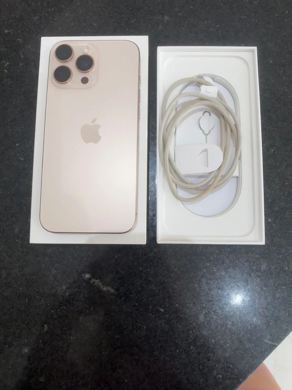 iPhone 16 pro max  - Foto 2
