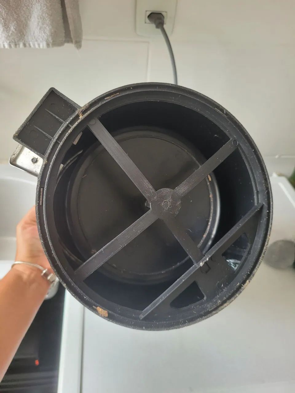 Lixeira inox 5L ideal pra cozinha ou banheiro - Foto 5