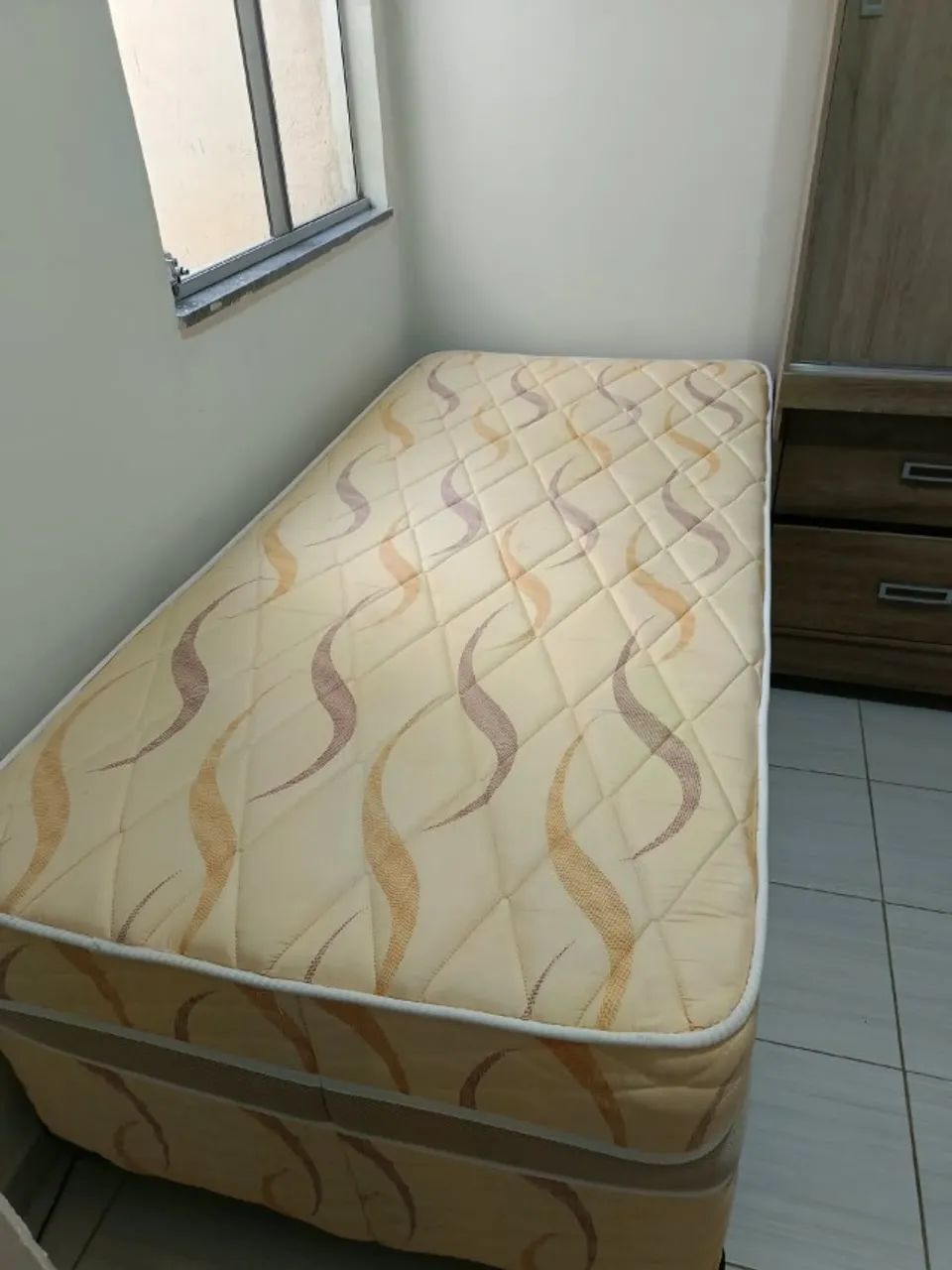 VENDO CAMA BOX SOLTEIRO CONJUGADA - Foto 2