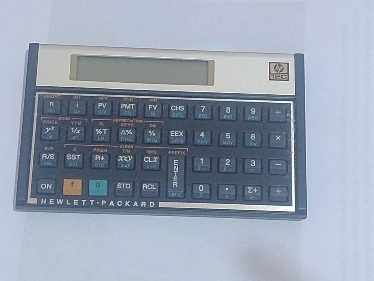 Calculadora HP12C funcionando perfeitamente.