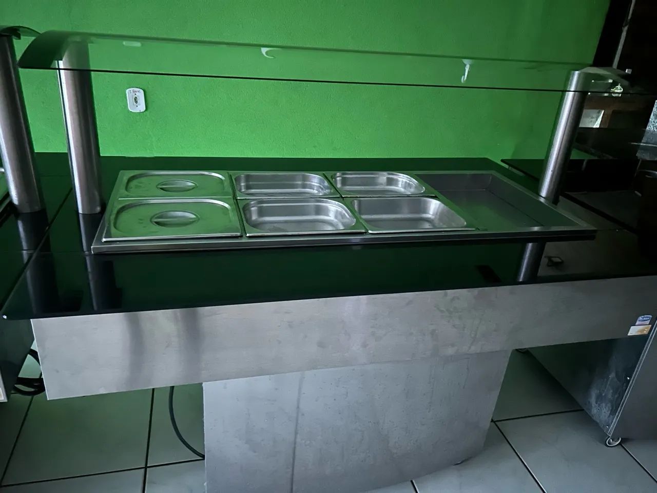 Vende-se buffet quente e frio - Foto 3