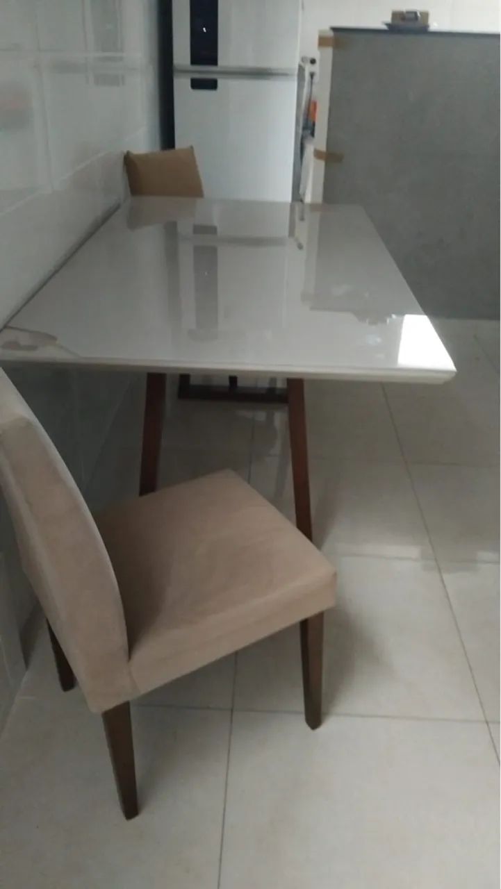Mesa de jantar 6 lugares 