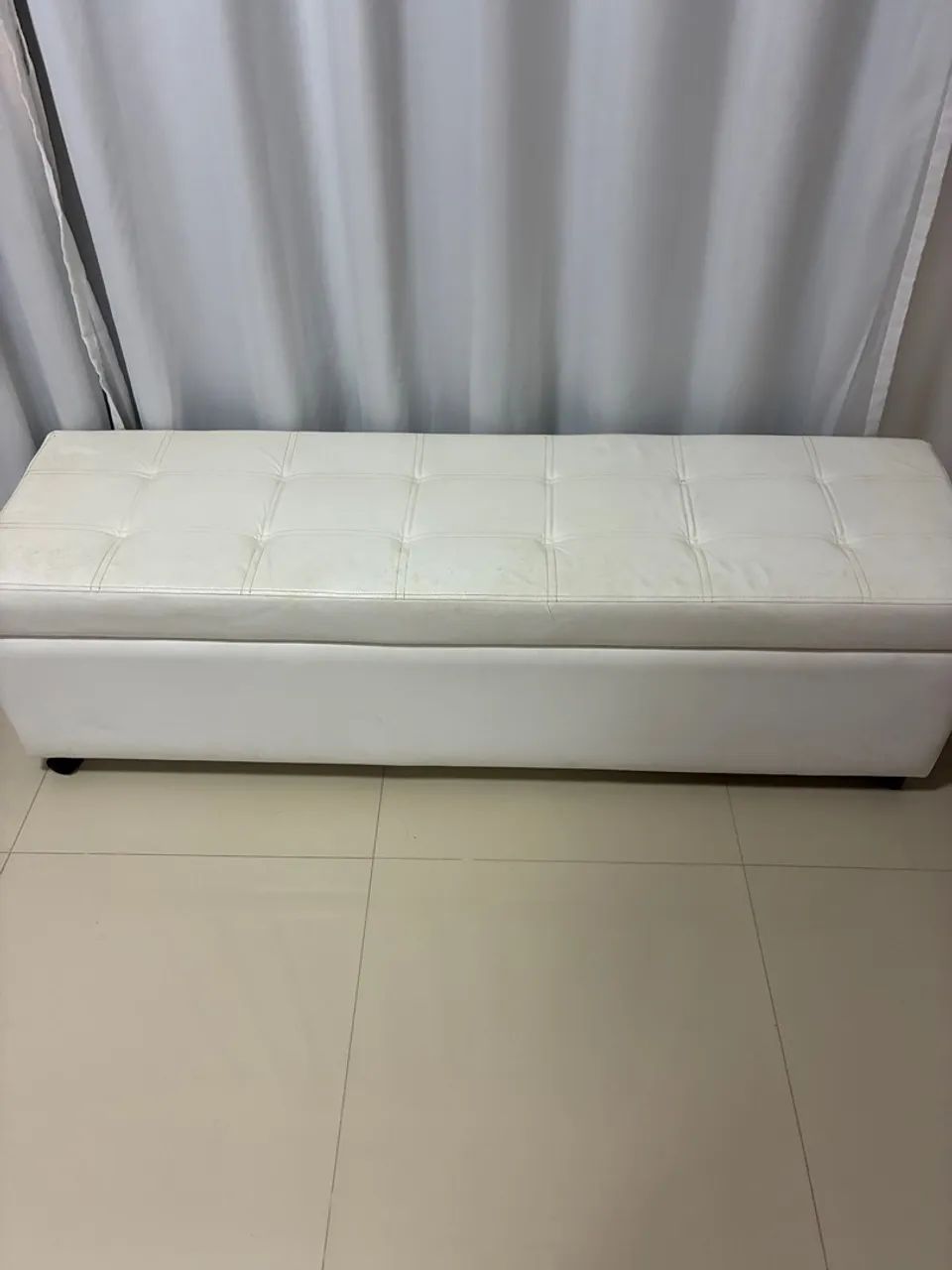 Baú MDF branco com estofado - Foto 4