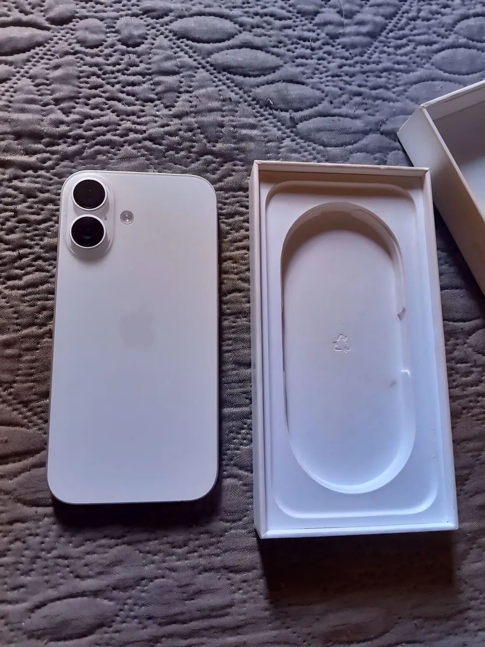 IPHONE 16 97% - Foto 2