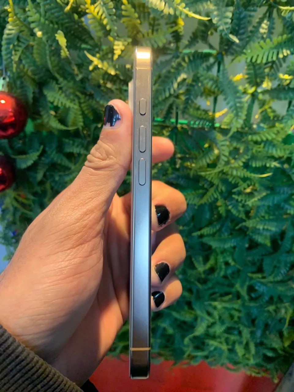 iPhone 16 pro 256GB dourado 90% bateria  - Foto 3