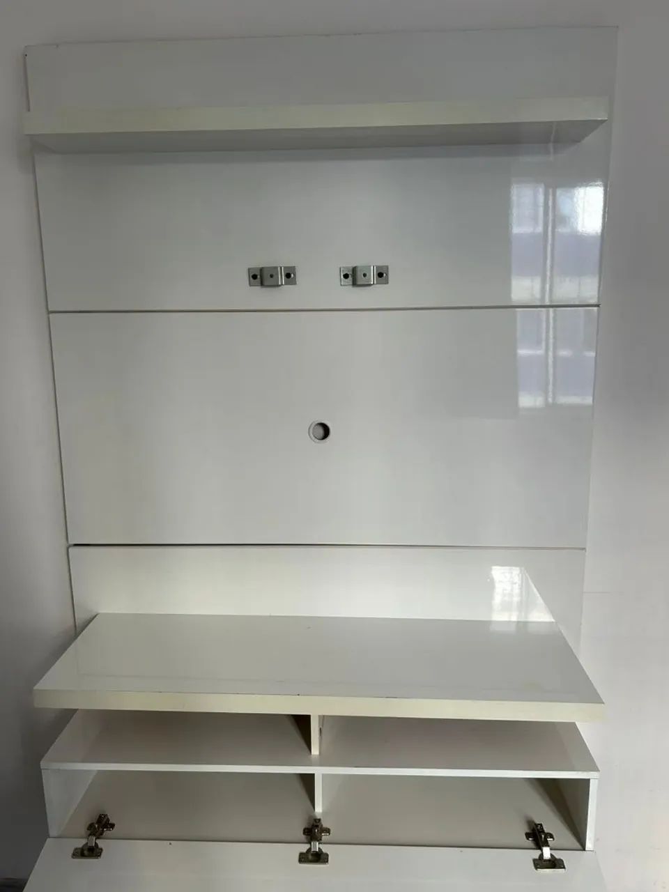 Vendo rack de parede completo muito lindo  - Foto 3