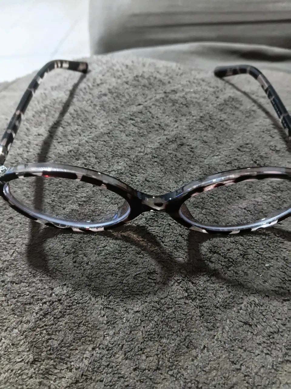 Óculos semi novo moderno Original da Miu Miu