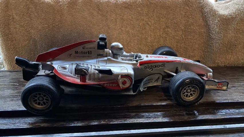 Carrinho de formula 1 - Foto 3