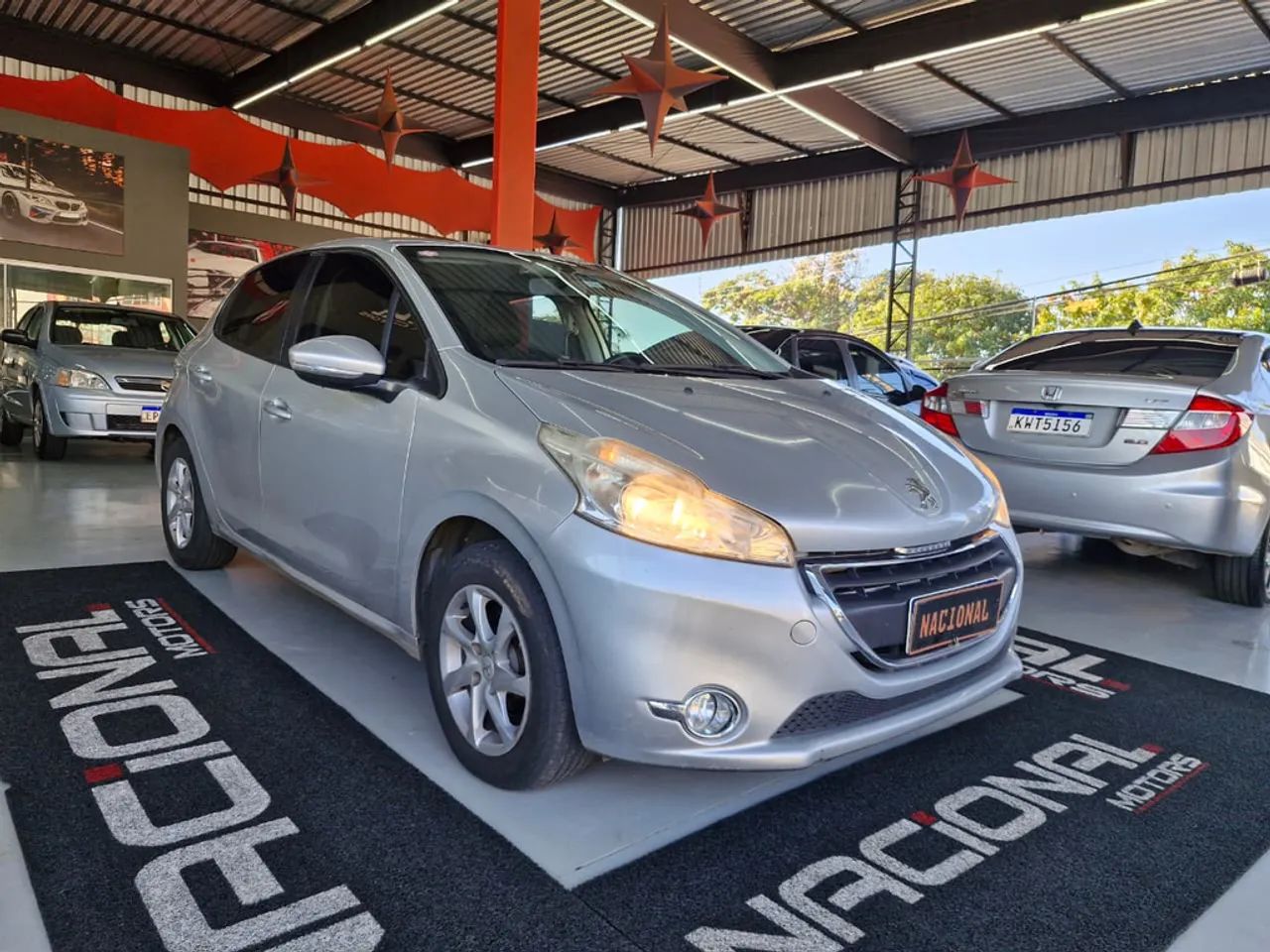 Peugeot 208 Active/active Pack 1.5 Flex 8V 5P 2014
