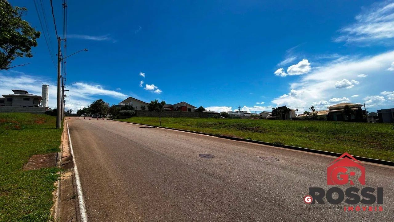 Terreno à venda, 1000 m² no Condomínio 7 Lagos - Foto 3
