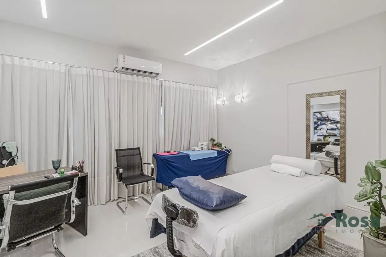 Sala Comercial semimobiliada para Aluguel e Venda, com 5 ambientes, localizado na Av. Isaq - Foto 5