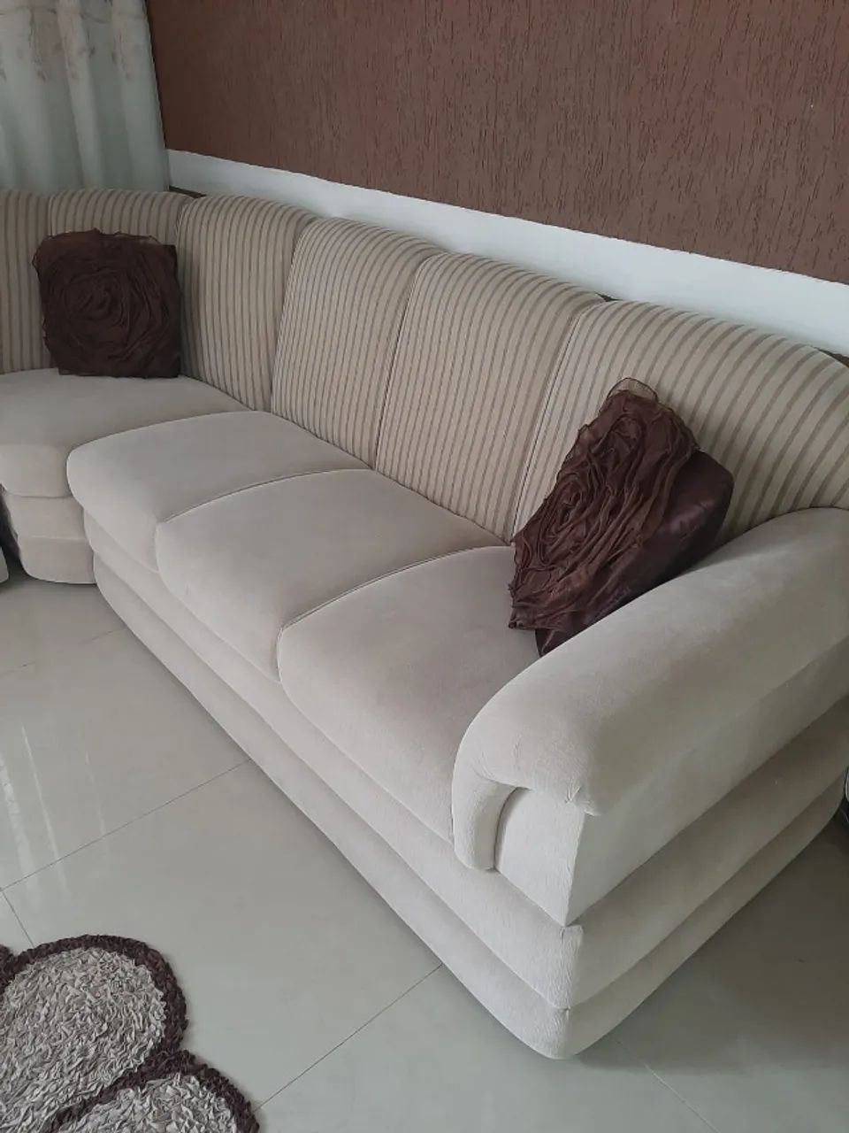 VENDO SOFÁ DE CANTO EM L - 6 LUGARES - Foto 2