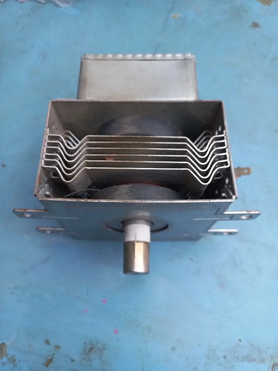 Magnetron 2M210-M1 usado bom - Foto 3