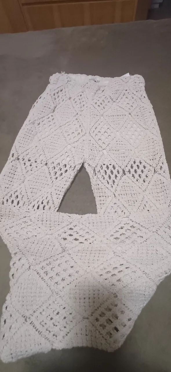 Calça crochet cru M com forro shorts