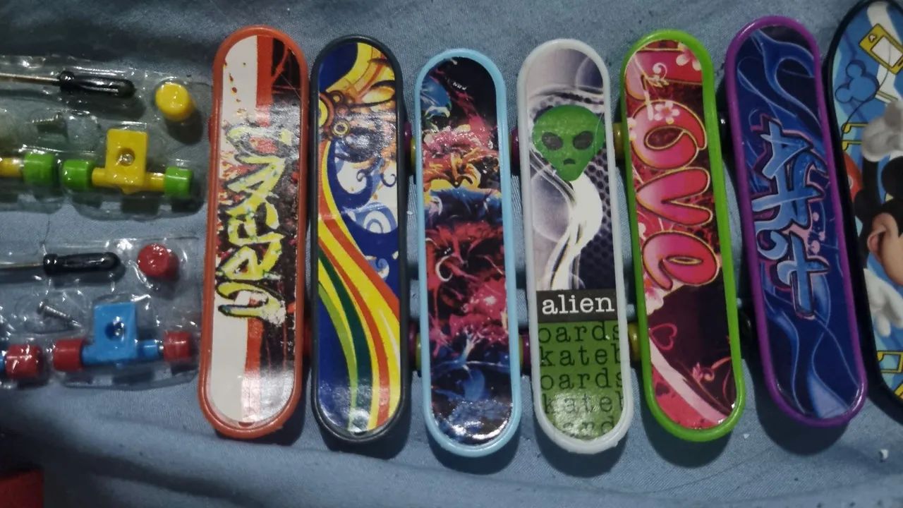 Mini skate de dedo coleção com rampa e troca de roda - Foto 3