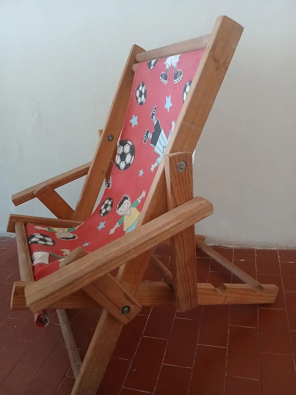 Cadeira preguiçosa de madeira tamanho infantil  - Foto 3
