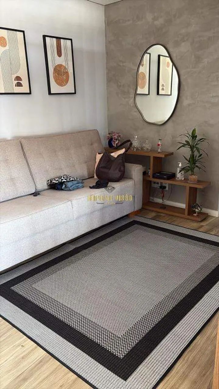 Apartamento de 2 Dormitórios sendo 1 suíte com closet no Centro de Poa