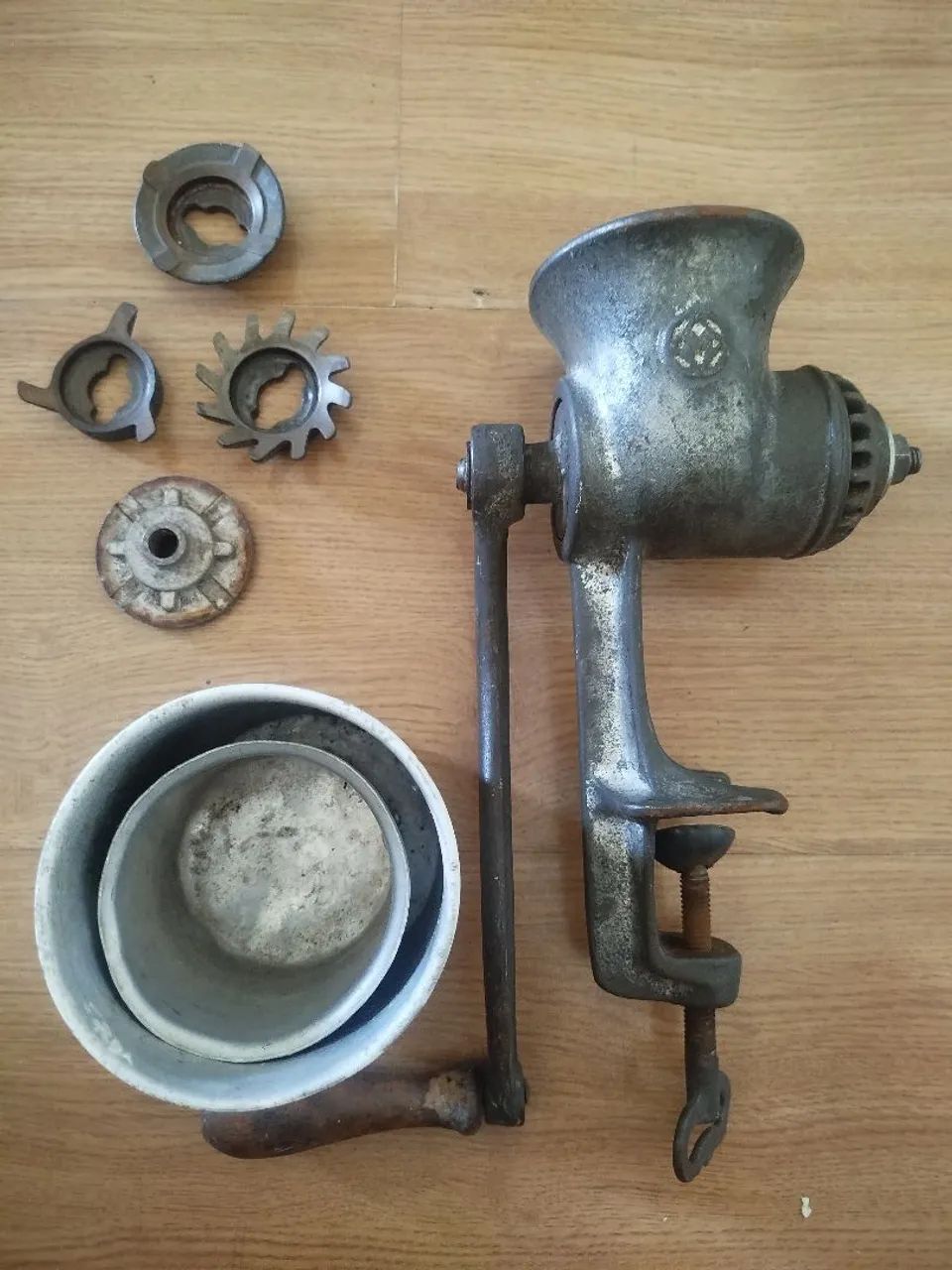 Antigo e raro moedor de carne Moravia n2 - Foto 2