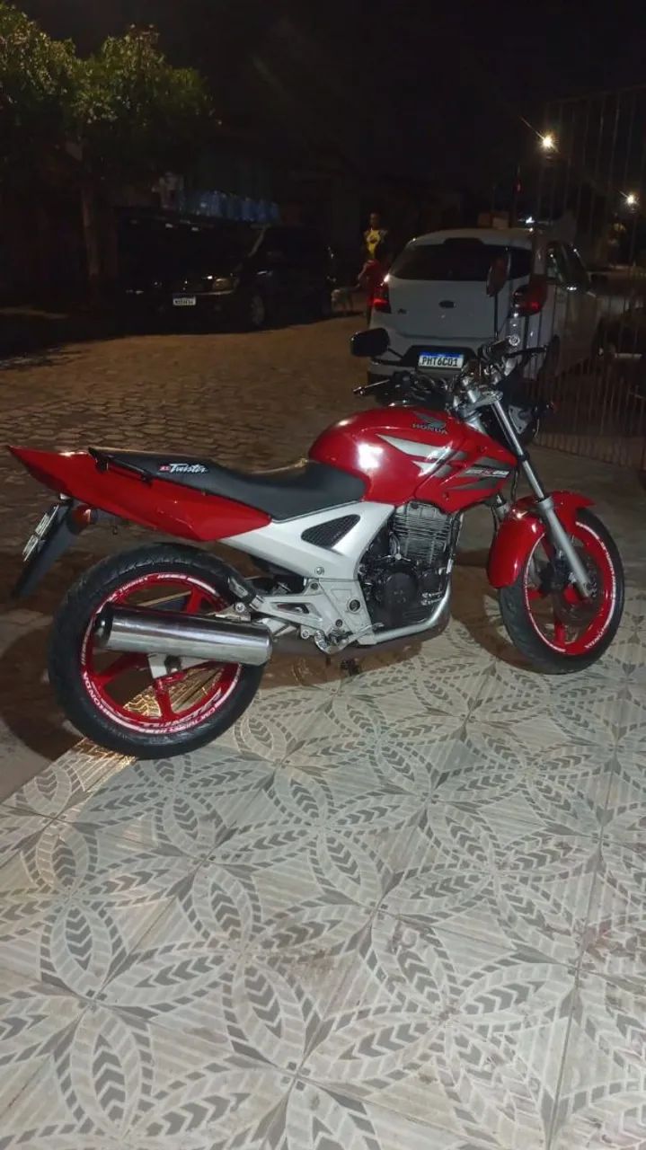 Cb twister 250