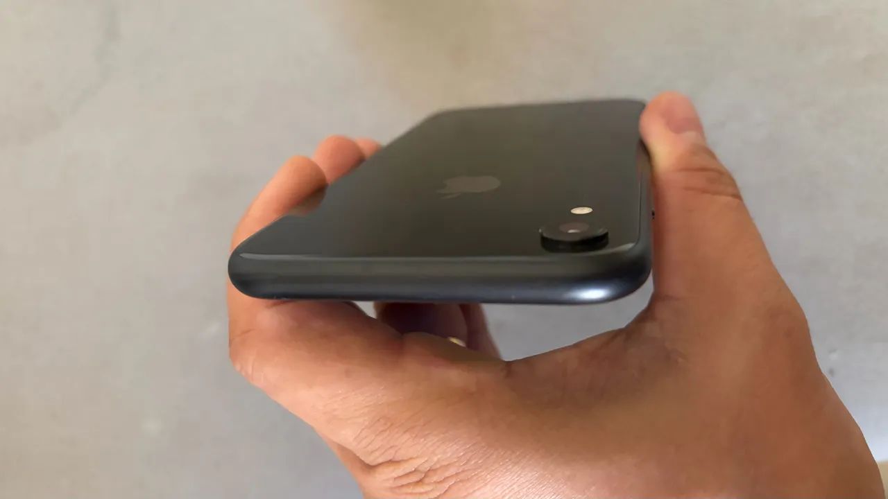 iPhone XR 64 g preto  - Foto 3