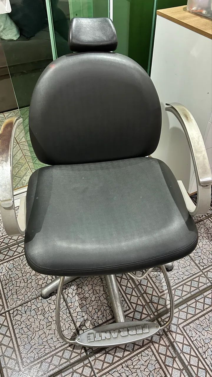 Cadeira Para Cabeleireiro e Barbeiro 