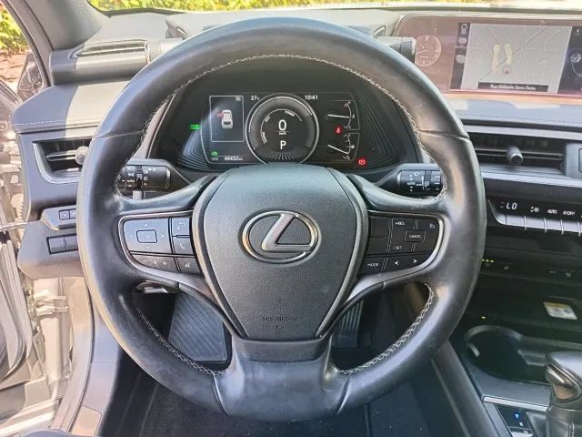 Lexus UX-250h Luxury 2.0 16V Aut.(hybrid), foto 8 de 14