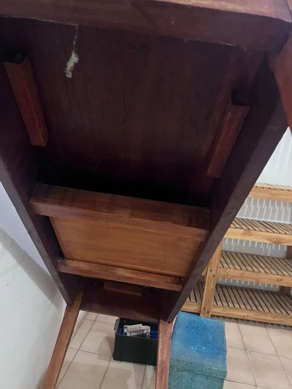 Mesa / Escrivaninha de Madeira Maciça - 1,50 m - Ótimo Estado - Foto 5