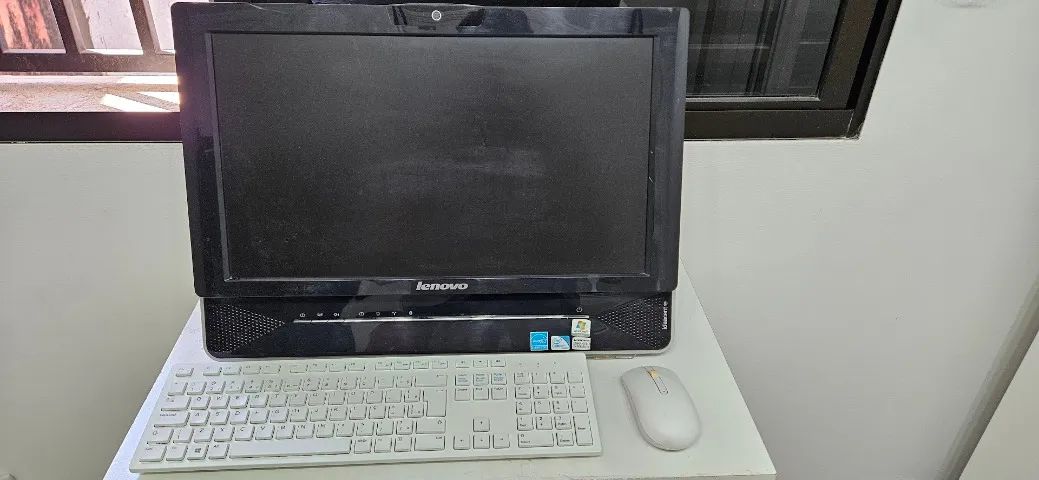Computador All In One Lenovo 20" SSD + BRINDE  Kit Teclado e Mouse Sem Fio Dell