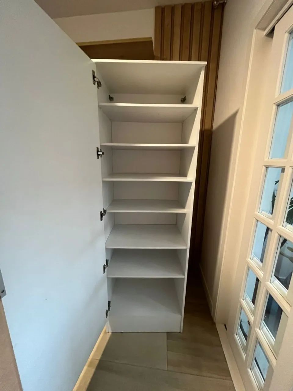 Armário com porta de vidro/espelho