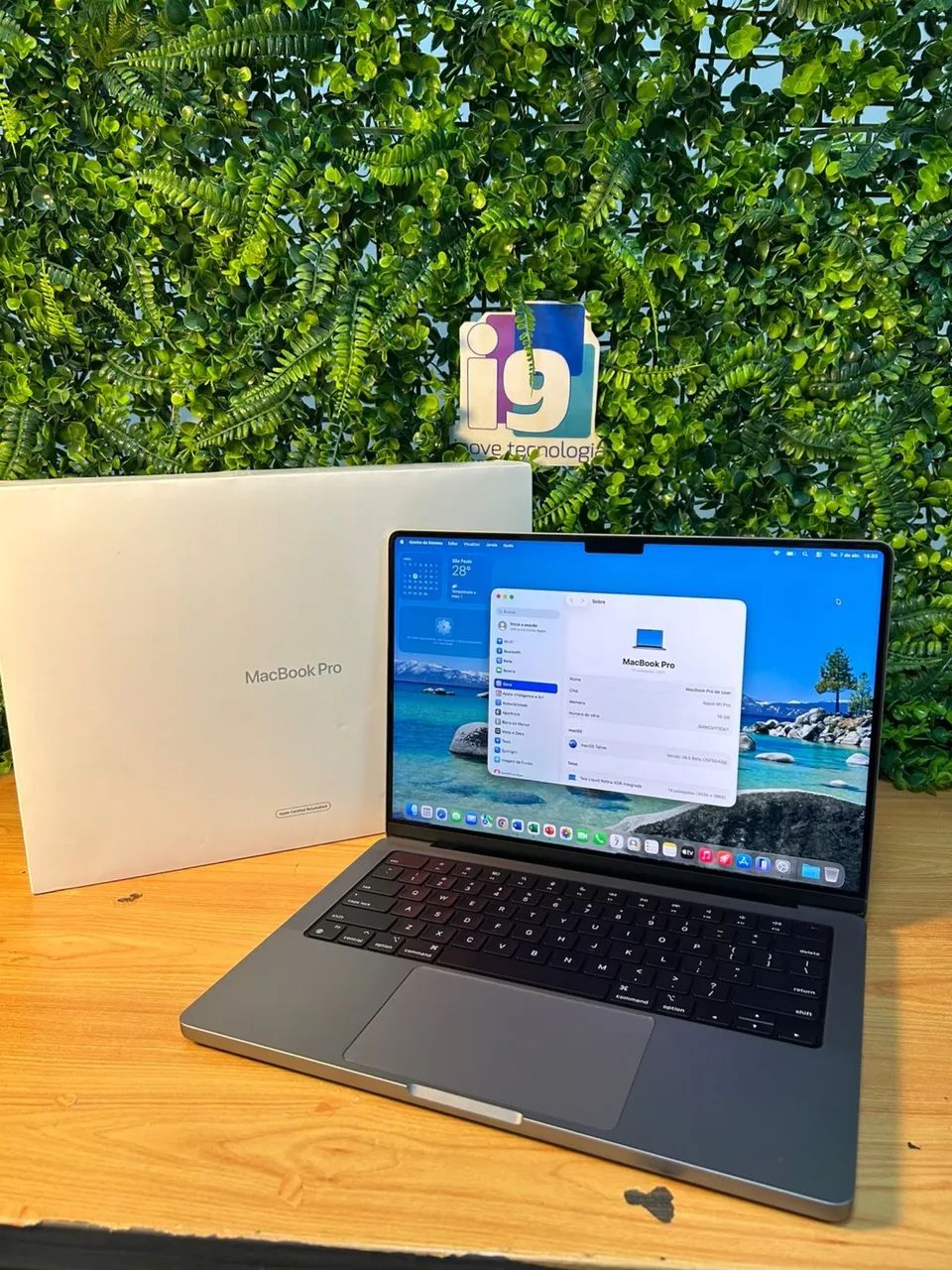 MacBook Pro 2021 Chip Apple M1 Pro Cor Space gray 16GB RAM 512GB