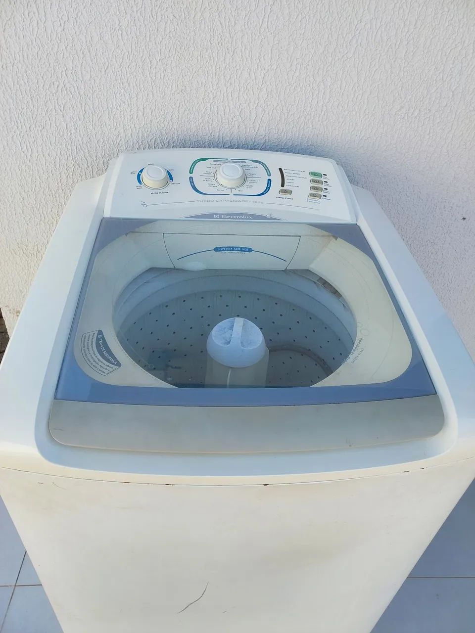 MÁQUINA DE LAVAR ROUPAS (USADA)