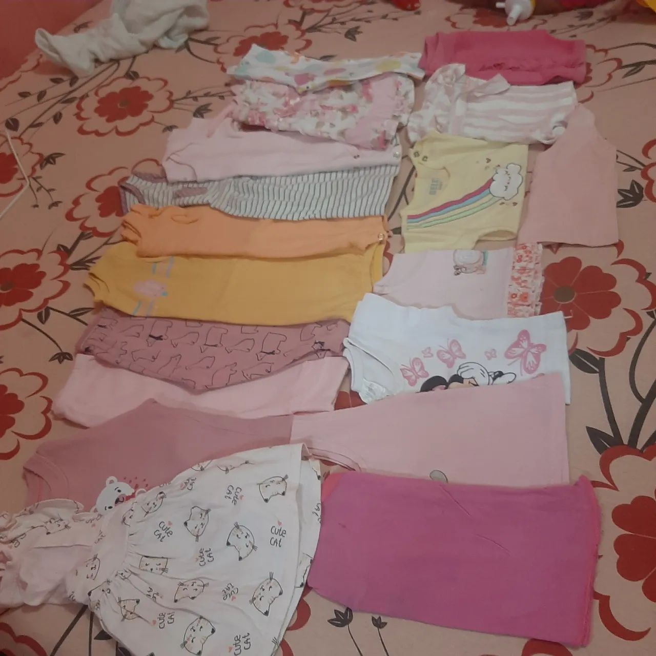 Lote de roupa de bebê 