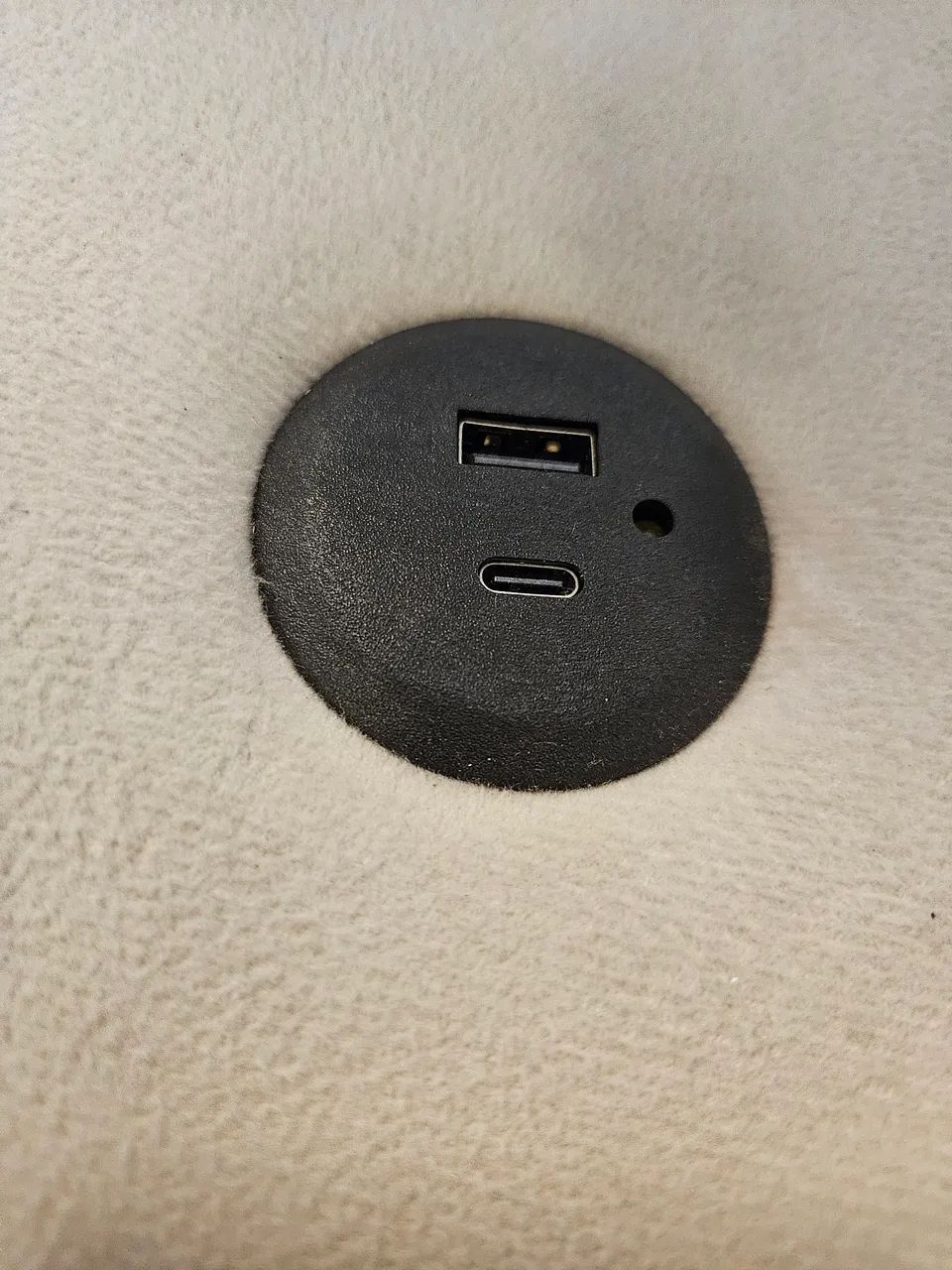 Sofá com Carregador USB Retrátil e Reclinável  - Foto 5