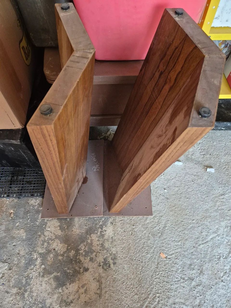 Mesa de Madeira e Vidro - Foto 4