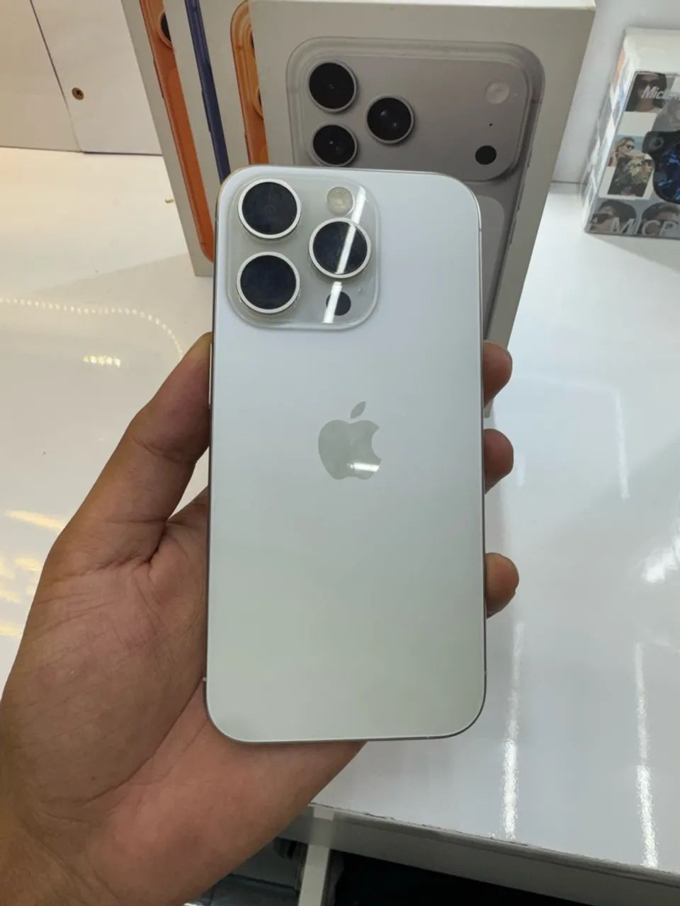 iPhone 15 Pro Branco menor valor