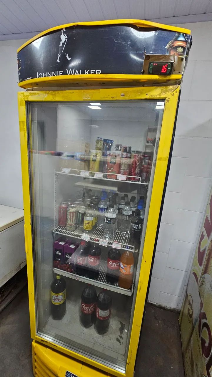 Cervejeira em bom estado 
