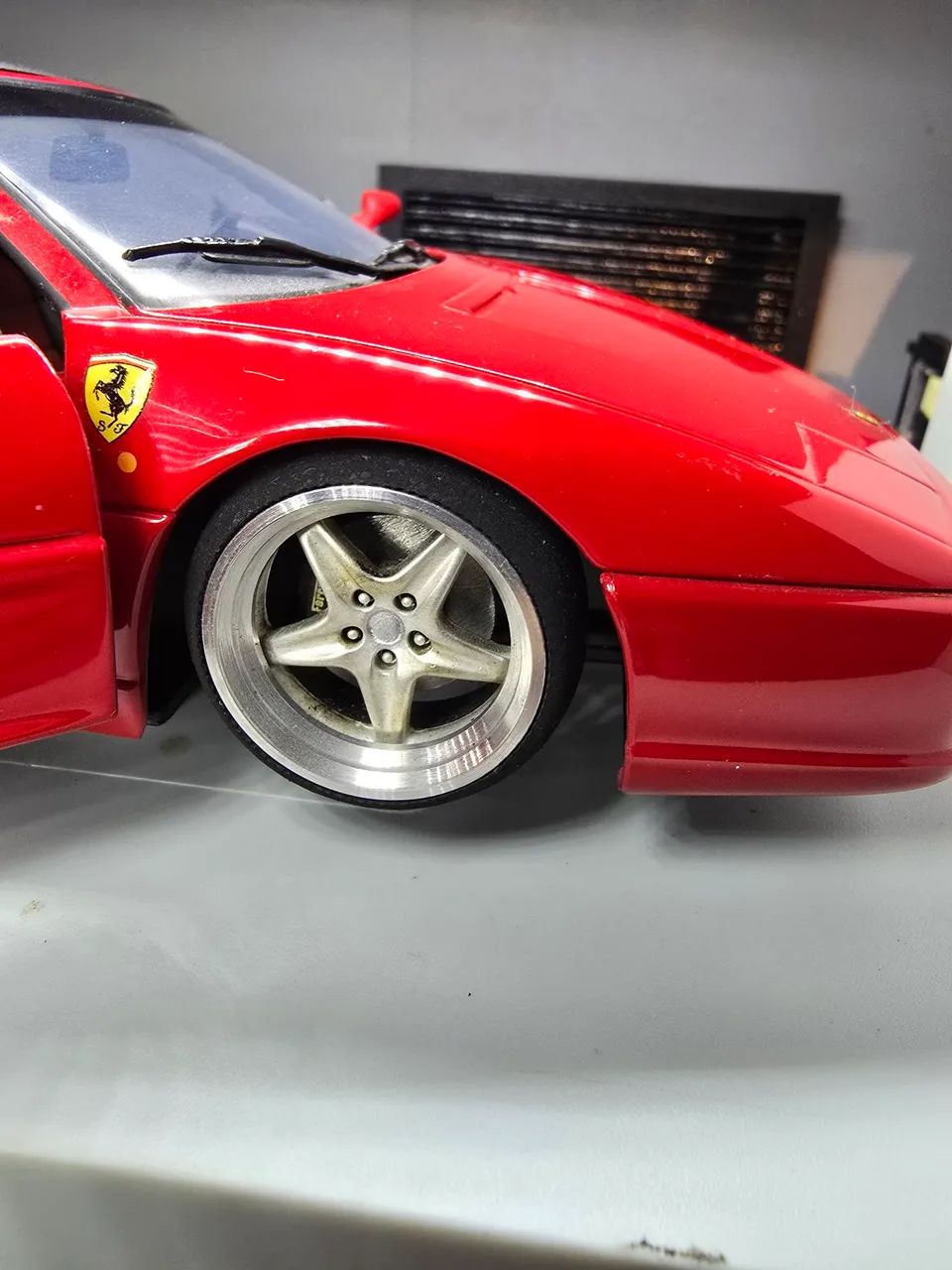 Ferrari 355 utmodels 1/18 - Foto 5