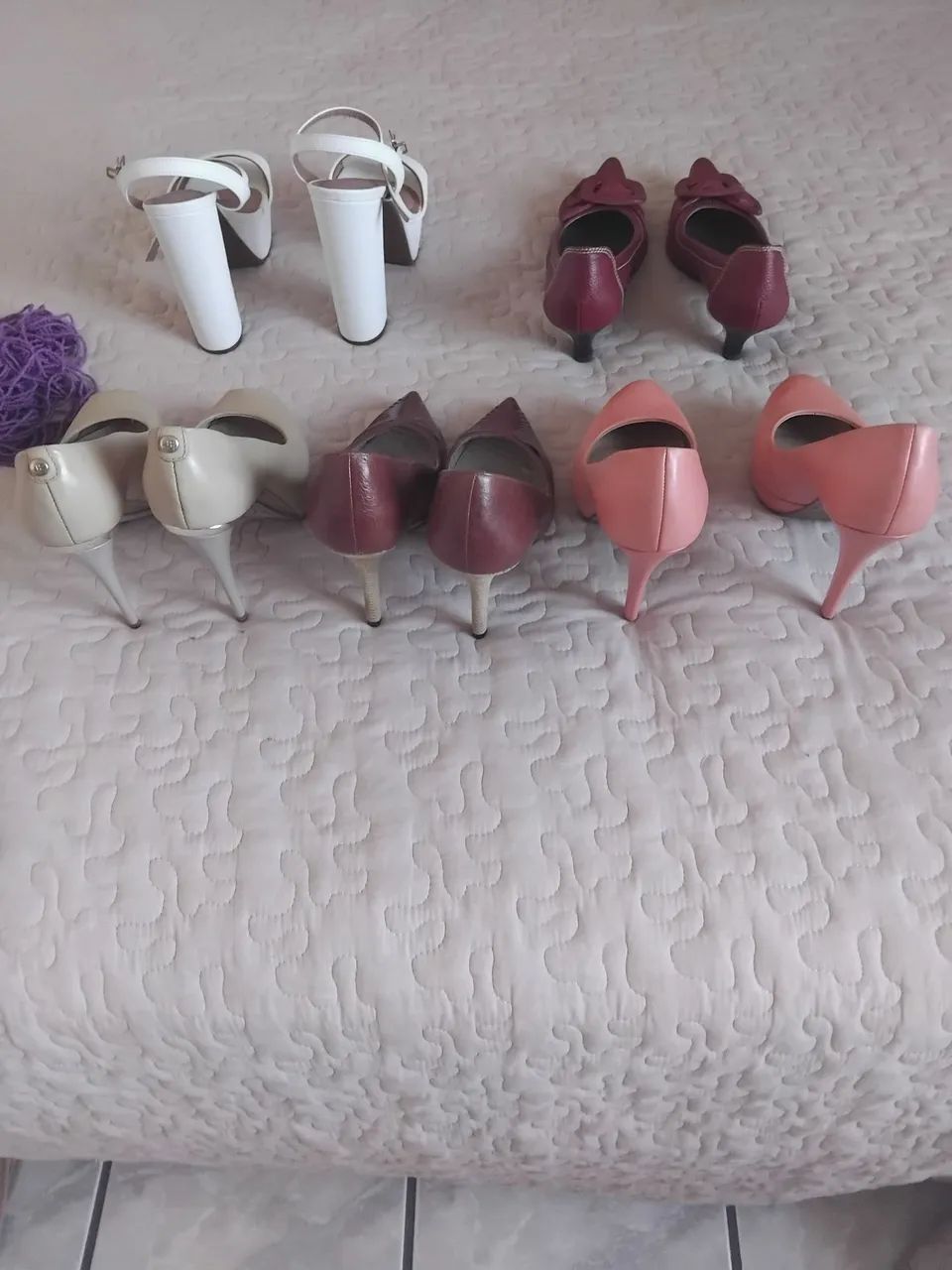 Sapatos tamanho 35. - Foto 2