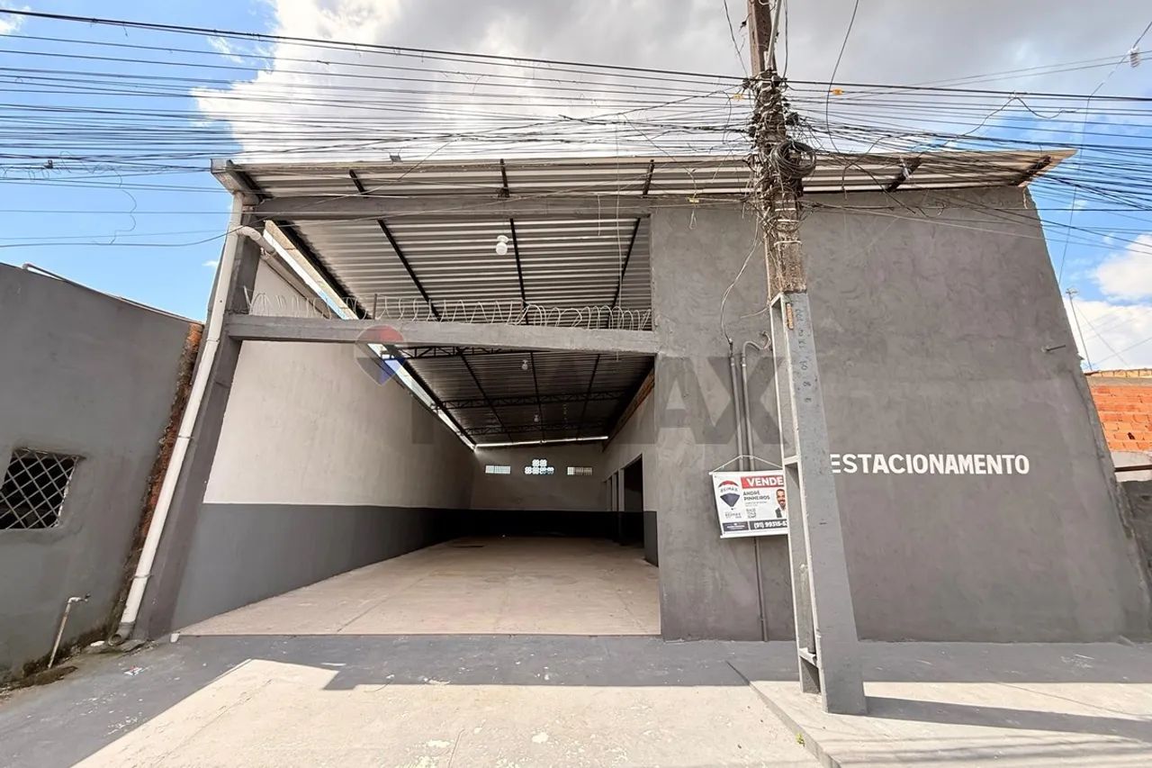 Galpão Comercial de 240 m2, à Venda em Ananindeua, PA
